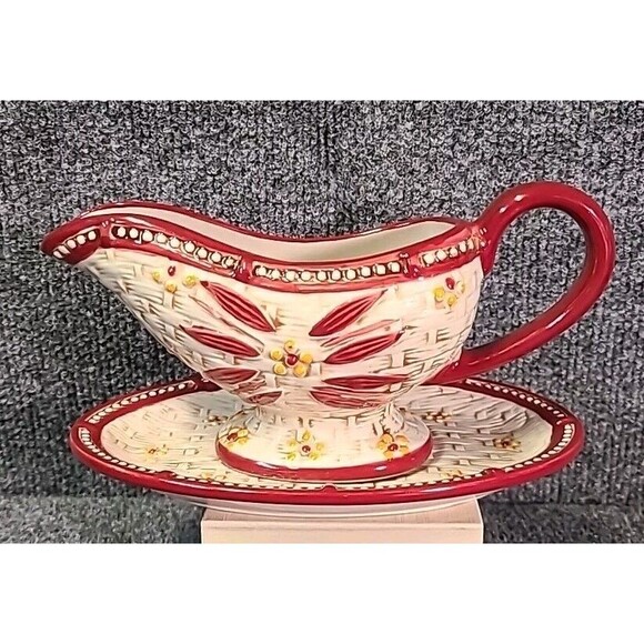 Temp-Tations by Tara Gravy Boat & Dish~ Old World Red Basketweave~9 oz - Picture 1 of 6